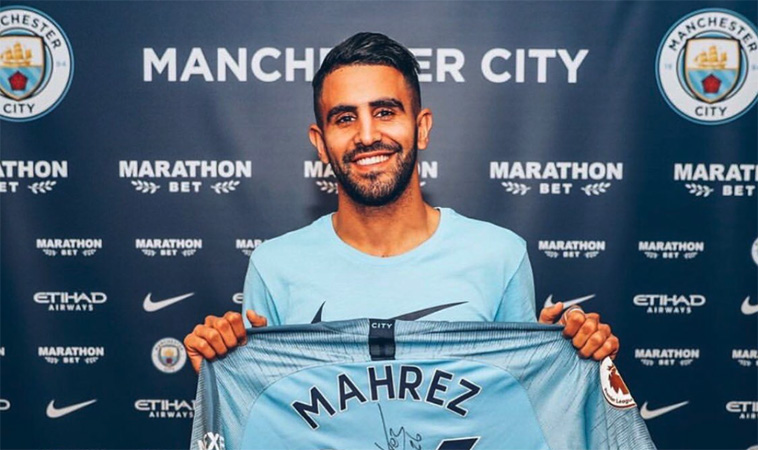 Riyad Mahrez, nhân tố từng giúp Leicester City đăng quan ngôi vô địch Premier League đã quyết định chuyển đến Man City với mức phí chuyển nhượng 60 triệu bảng.