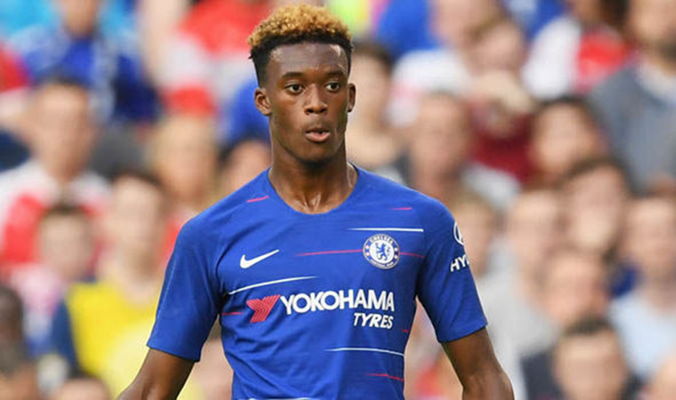Tài năng trẻ Callum Hudson-Odoi đang được tin tưởng cho một suất góp mặt ở đội hình chính. Đặc biệt khi Willian mới chỉ vừa trở lại sau kỳ nghỉ hậu World Cup.