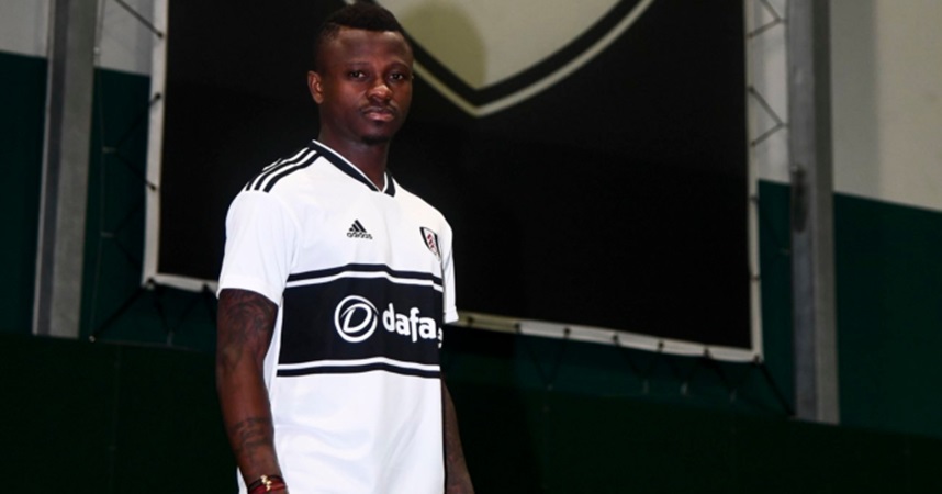 Hỗ trợ cho Anguissa sẽ là Jean Michel Seri, "người không phổi" khu trung tuyến được Fulham đưa về với mức phí 18 triệu Euro.