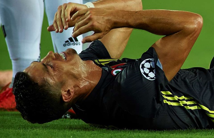 Ronaldo đã thật sự "bị oan" trong pha bóng dẫn đến chiếc thẻ đỏ.