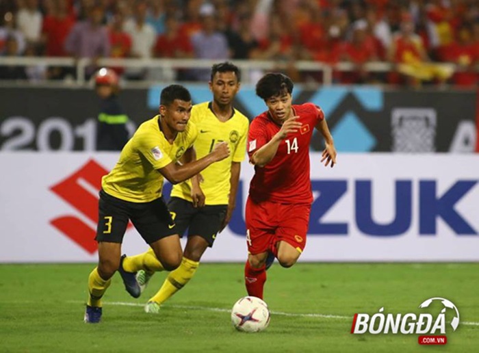 Chuyên gia Steve Darby muốn tuyển Việt Nam chơi chặt chẽ hơn trong trận lượt về. Ảnh: Đình Viên.