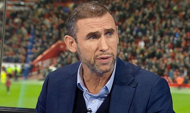 Martin Keown cho rằng Stephan Lichtsteiner và Sokratis Papastathopoulos là 2 cái tên phải chịu trách nhiệm cho những bàn thua của Arsenal.