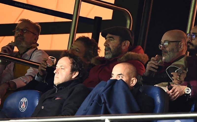 RMC Sport tiết lộ đã suýt có một vụ ẩu đã giữa Cantona và bố Neymar.