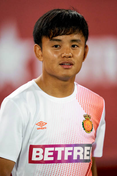 Kubo được đánh giá là ngôi sao trẻ giàu tiềm năng và từng có khoảng thời gian ăn tập ở câu lạc bộ Hoàng gia, Real Madrid. Tháng 9 năm ngoái, anh từng cùng đội U19 Nhật Bản đả bại U19 Việt Nam của HLV Hoàng Anh Tuấn với tỷ số 2-0 trong một trận giao hữu.