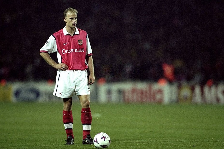 Dennis Bergkamp là nhân tố chính trong kế hoạch xây dựng lối chơi cho Arsenal của HLV Arsene Wenger.