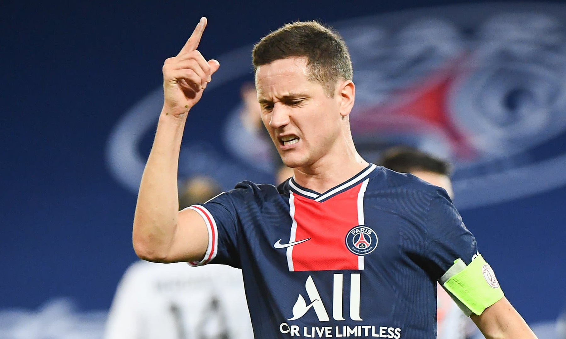 Cựu sao Man United, Herrera tiếp tục chơi nổi bật trong màu áo PSG ở mùa giải này.