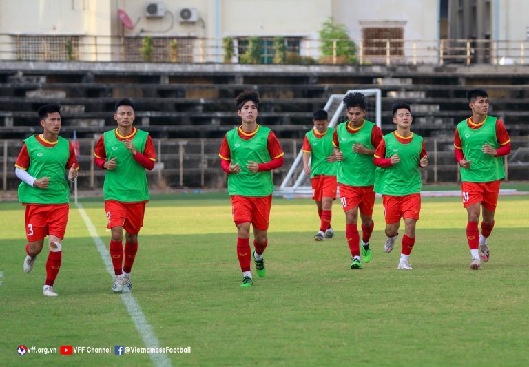 Bốn cầu thủ U23 Việt Nam nghi nhiễm Covid-19.