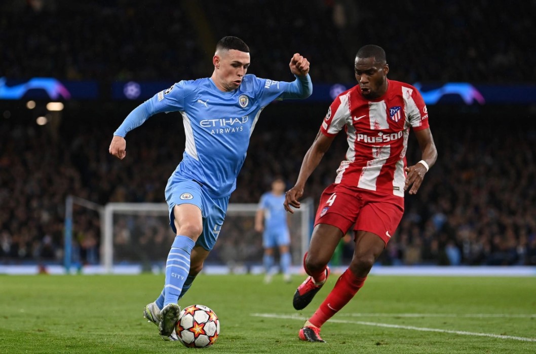 Kỹ năng và tư duy chơi bóng độc đáo của Foden giúp Man City phá vỡ lớp phòng ngự của Atletico Madrid. Ảnh: Reuters.