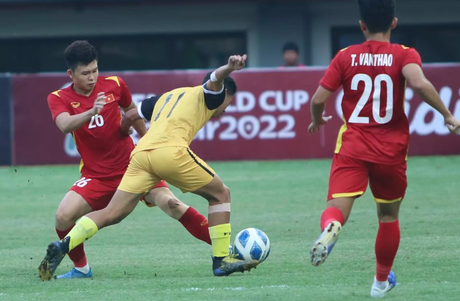 ... nhưng trước khi nghĩ đến kết quả, thầy trò HLV Đinh Thế Nam nên là chính mình thay vì toan tính quá nhiều.