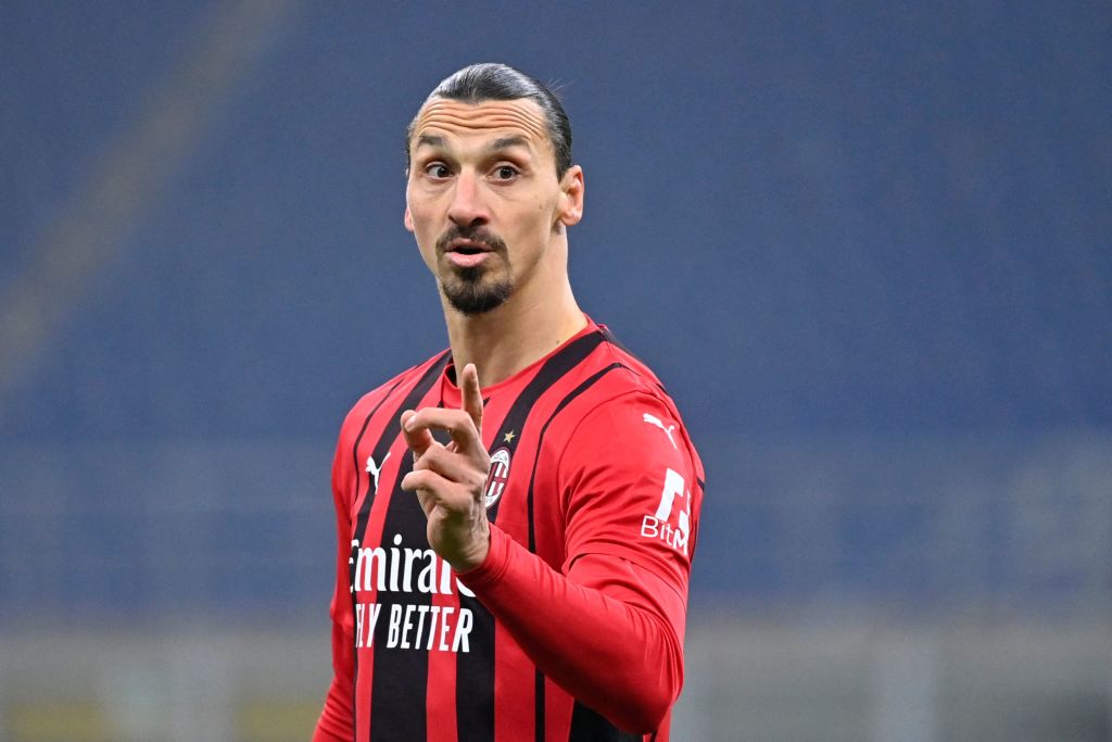 AC Milan đang dựa vào kinh nghiệm của những lão tướng trên hàng công, tiêu biểu có Zlatan Ibrahimovic và Olivier Giroud.