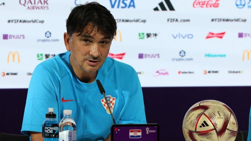 HLV Dalic muốn các học trò cần cẩn trọng trước Messi.