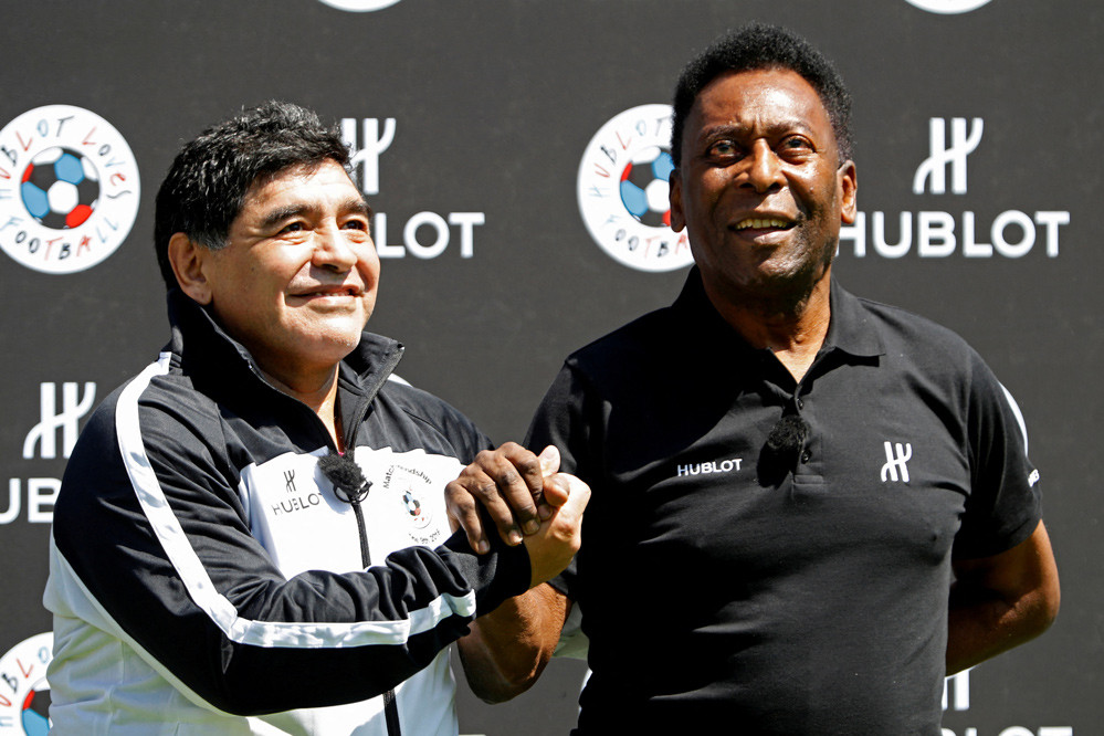 Pele từng viết những dòng tri ân xúc động khi Maradona qua đời năm 2020.