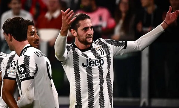 Rabiot từng là mục tiêu của Manchester United.