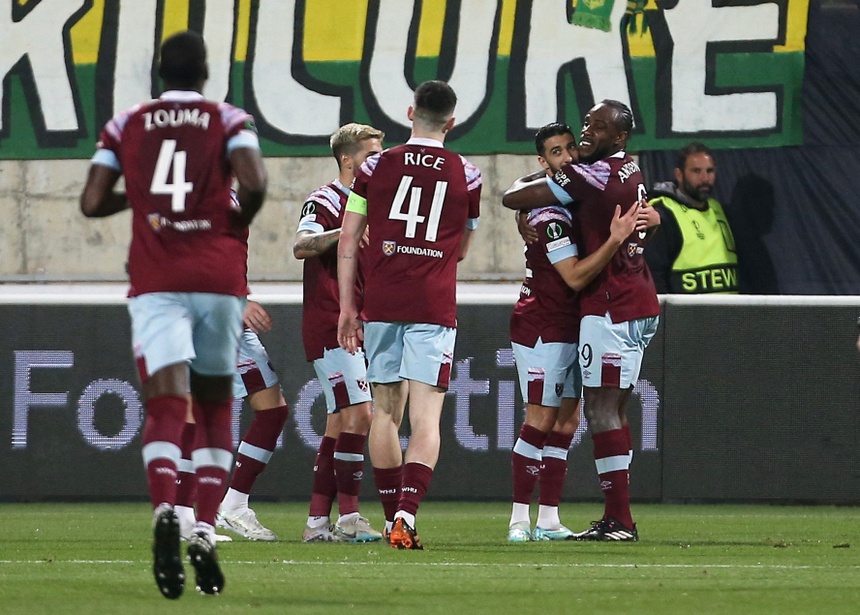West Ham cho thấy sức mạnh áp đảo dù thi đấu trên sân khách.
