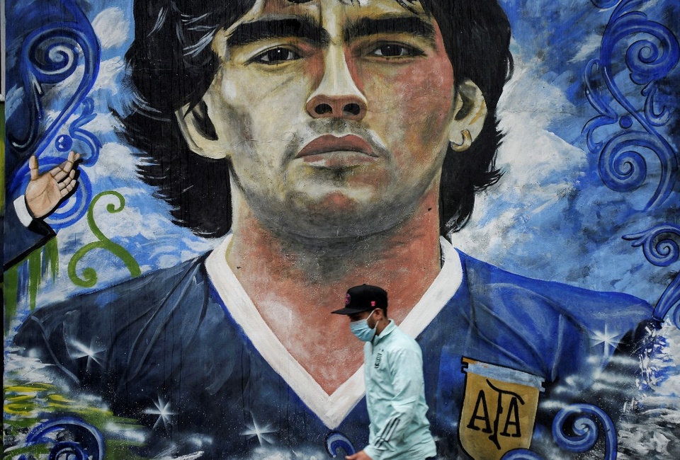 Các nhân viên y tế đang bị truy cứu trách nhiệm trong cái chết của Maradona. Ảnh: Reuters.