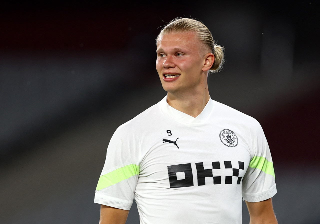 Phong độ cao của tiền đạo 22 tuổi giúp Man City tiến thêm một bước đến cú ăn ba mùa này.