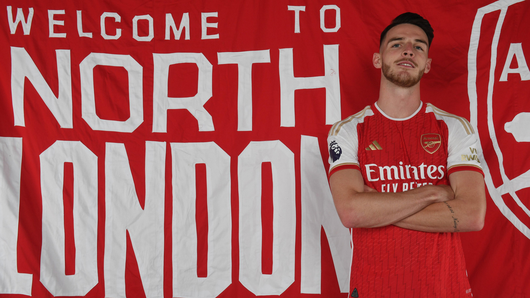 Bom tấn của Arsenal.