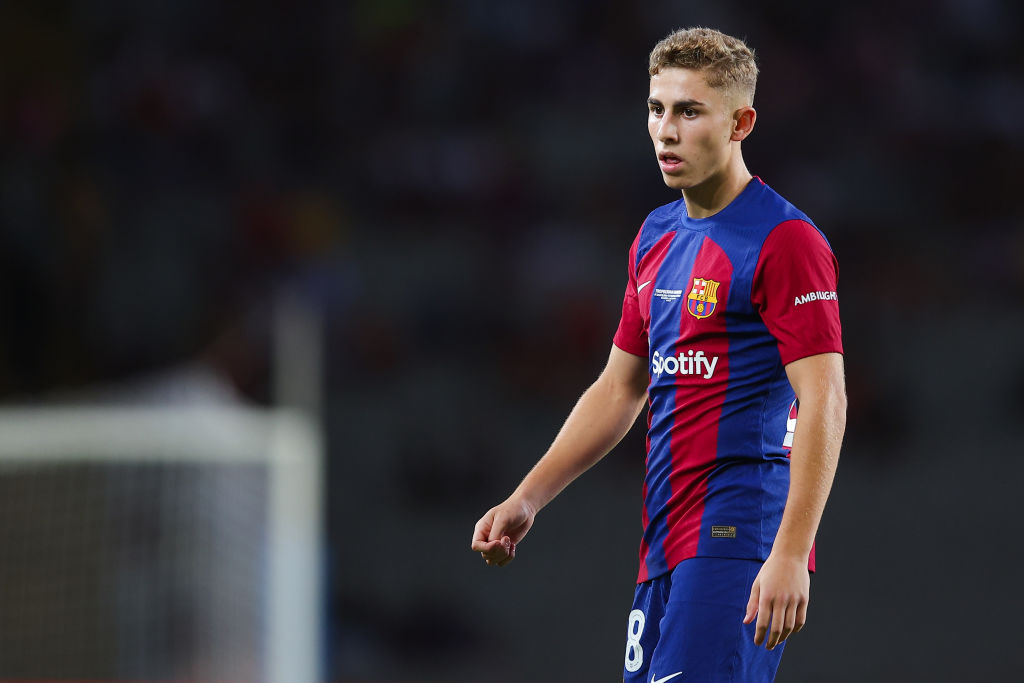 Barca gia hạn với Fermin Lopez cho đến năm 2028.