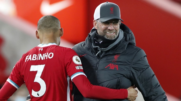 Ảnh bài viết Fan Liverpool vô cùng ngạc nhiên khi thấy người cũ bị thẻ đỏ