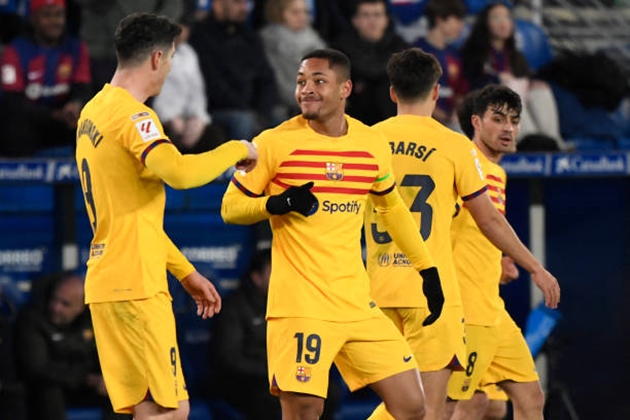 Ảnh bài viết Sao trẻ “đi tắm sớm”, Barca vẫn thắng dễ Deportivo Alaves