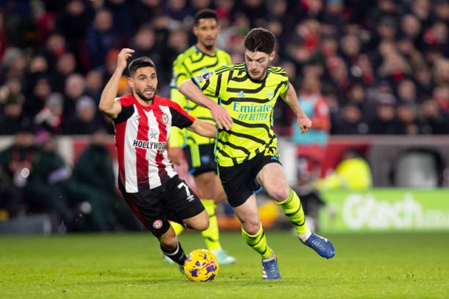 Arsenal tỏ ra vượt trội hoàn toàn so với Brentford.