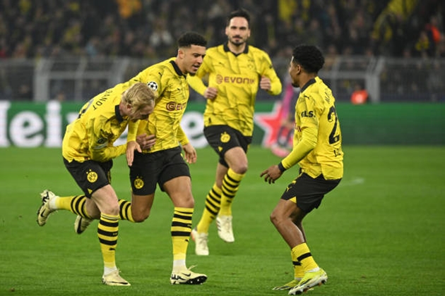 Ảnh bài viết Sancho lập siêu phẩm, Dortmund nhọc nhằn giành vé vào tứ kết Champions League