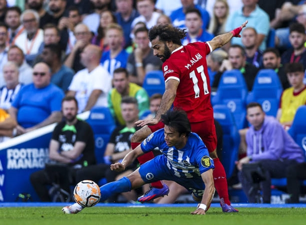 Liverpool cần tận dụng thời cơ để chiếm ngôi đầu.