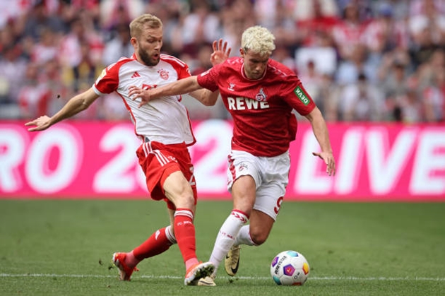 Bayern Munich giành chiến thắng dễ dàng 2-0 trước Koln.