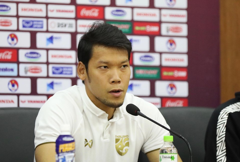 Ảnh bài viết Thủ môn ĐT Thái Lan nói điều cay đắng với Kiatisuk Senamuang