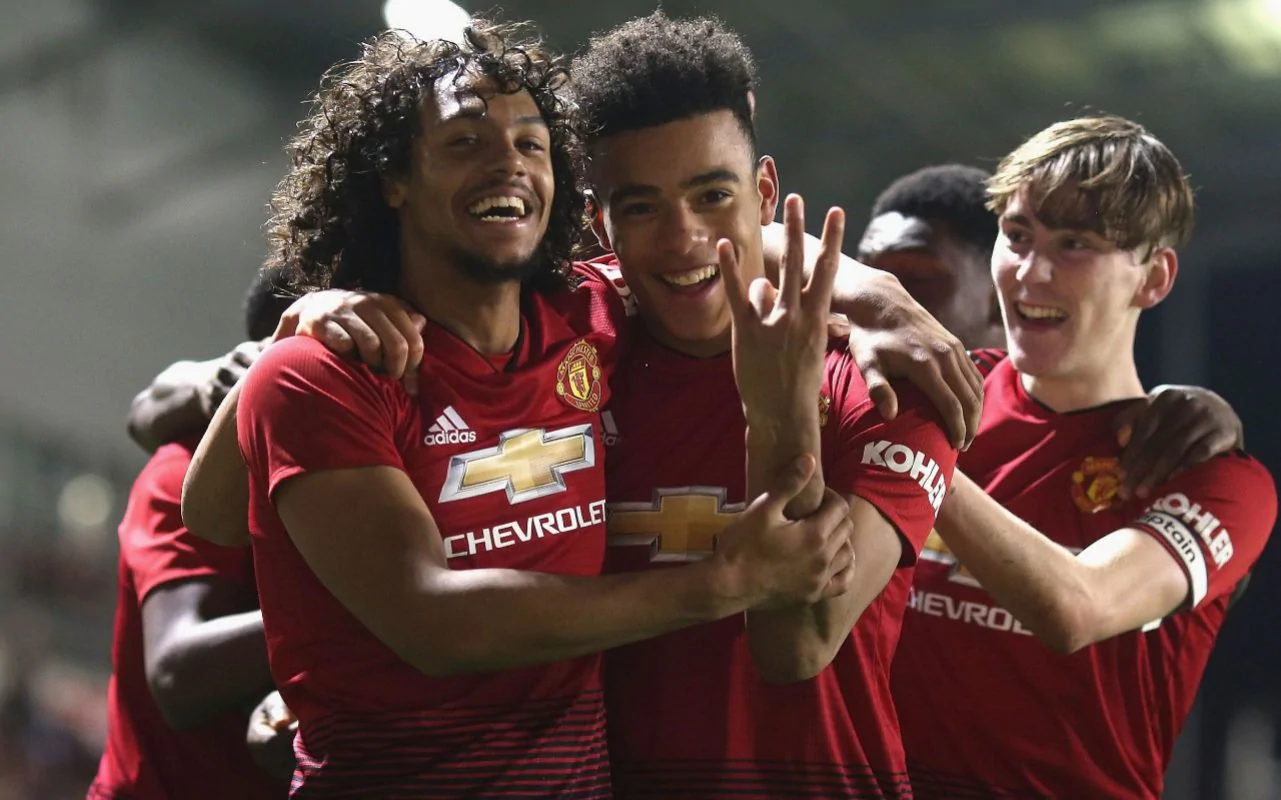 Ảnh bài viết Trước thềm đại chiến Chelsea, sao trẻ Man Utd nhận cú hích cực lớn