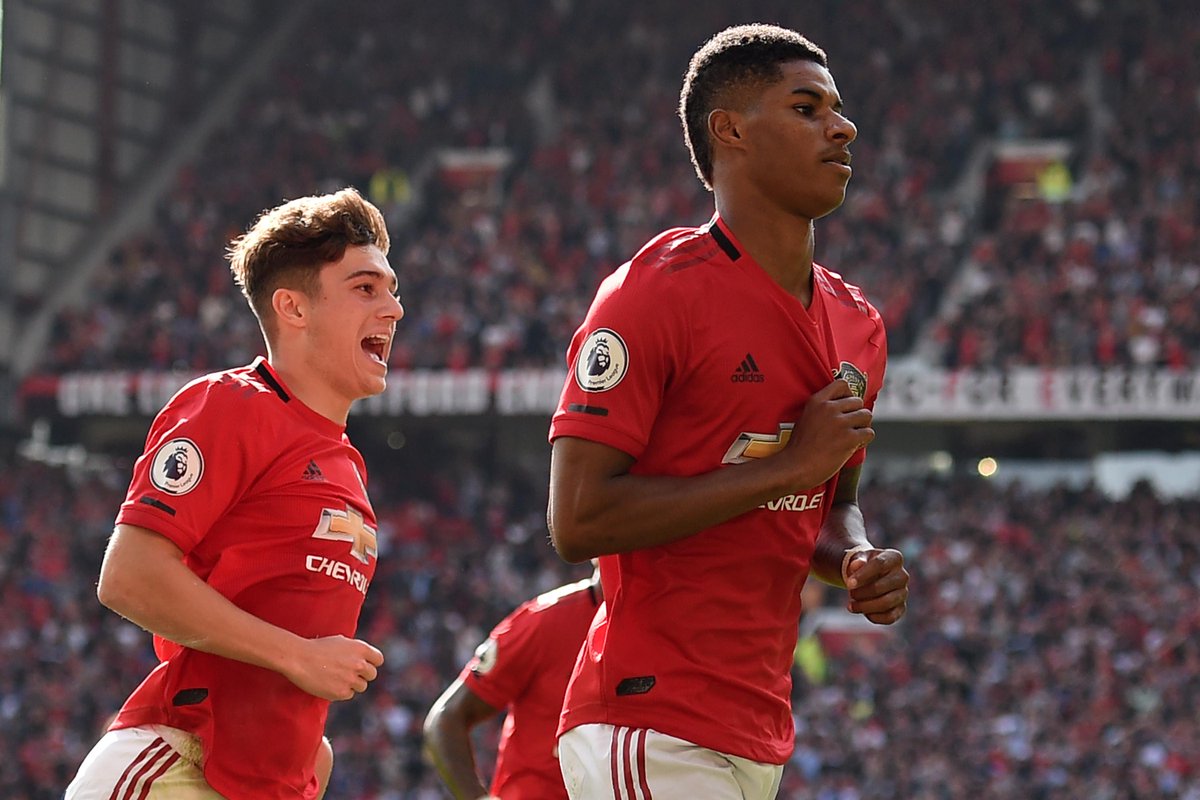 Lúc này, Man Utd đang có cơ hội áp sát top 4. Thế nhưng Everton sẽ không phải là một đối thủ dễ chịu, khi mà vòng trước Richarlison cùng các đồng đội đã đả bại Chelsea với tỉ số 3-1 ngay ở Stamford Bridge.