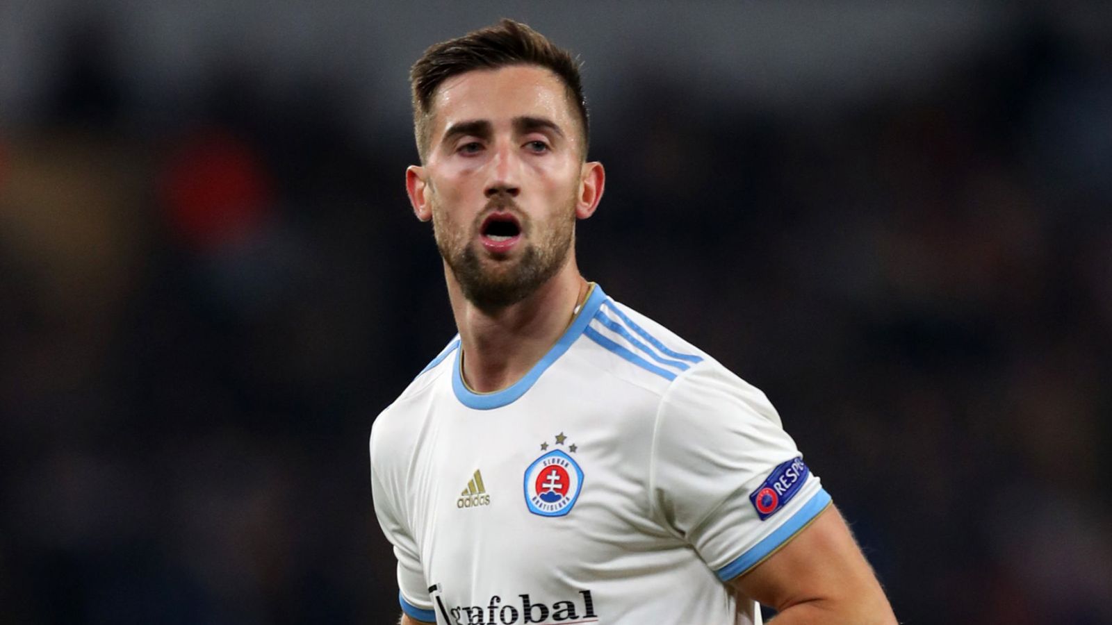 Cụ thể, ấn phẩm này cho biết Sporting Lisbon đã xác định xong người thay thế Bruno Fernandes, đó là Andraz Sporar.