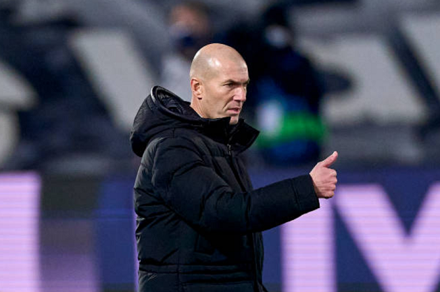 Zidane tuyên bố sẽ không có chuyện ông từ chức.