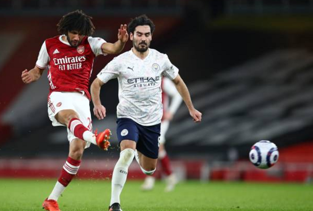 Thế trận trong hiệp hai đã cân bằng hơn, nhưng Man City vẫn nhỉnh hơn.