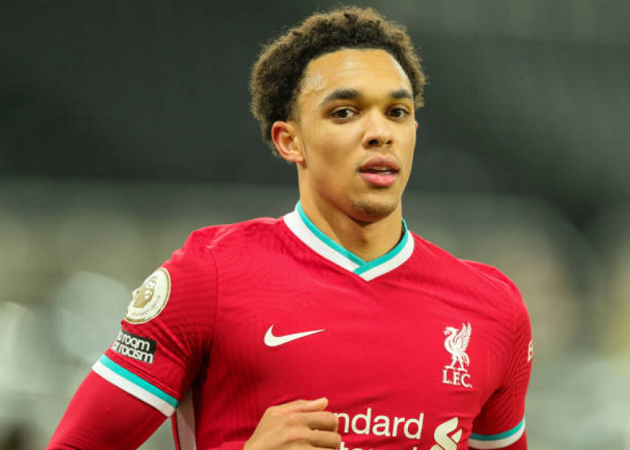 Ảnh bài viết Trent Alexander-Arnold ở đâu so với Aaron Wan-Bissaka và Reece James?