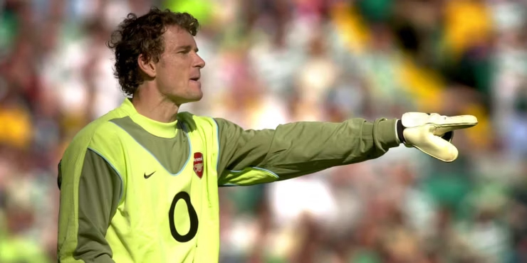 8. Jens Lehmann. Thủ thành người Đức được coi là một trong những thủ môn vĩ đại nhất mọi thời đại, đặc biệt là trong mùa giải bất bại của Arsenal. Lehmann có được 54 trận giữ sạch lưới trong 148 lần ra sân cho Pháo thủ.