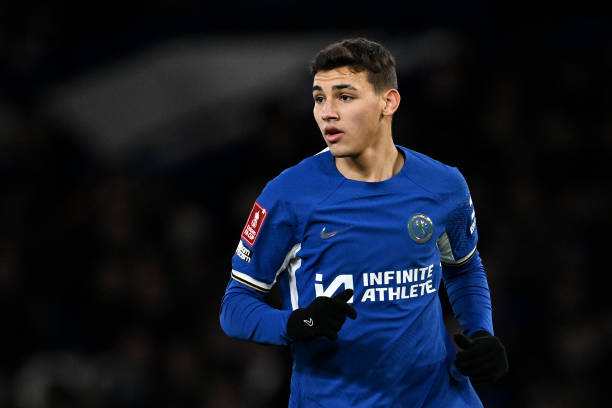 Ảnh bài viết Broja "bật bãi" khỏi Chelsea vì thần đồng người Brazil