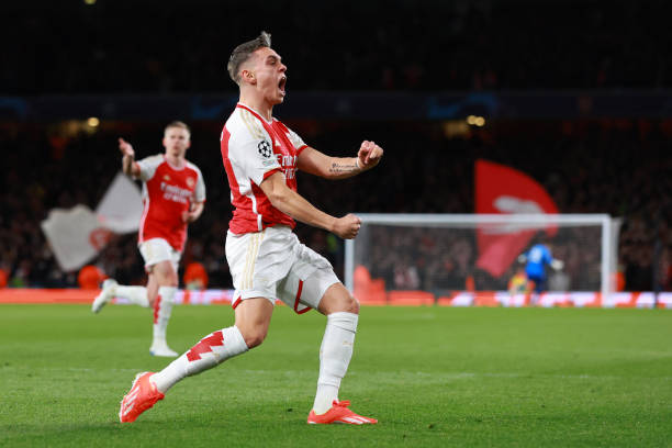 Ảnh bài viết Ray Parlour ca ngợi siêu dự bị của Arsenal
