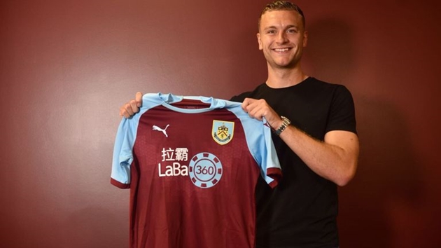 Ảnh bài viết CHÍNH THỨC: Burnley phá két, chiêu mộ ngôi sao 15 triệu bảng từ Middlesbrough
