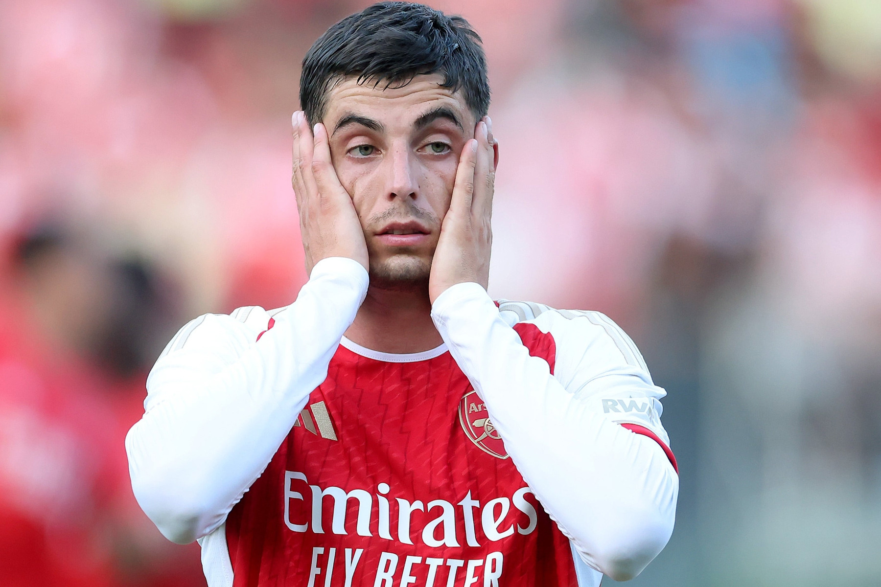 Ảnh bài viết "Tôi chưa thể xếp cậu ấy vào đội hình mạnh nhất của Arsenal"