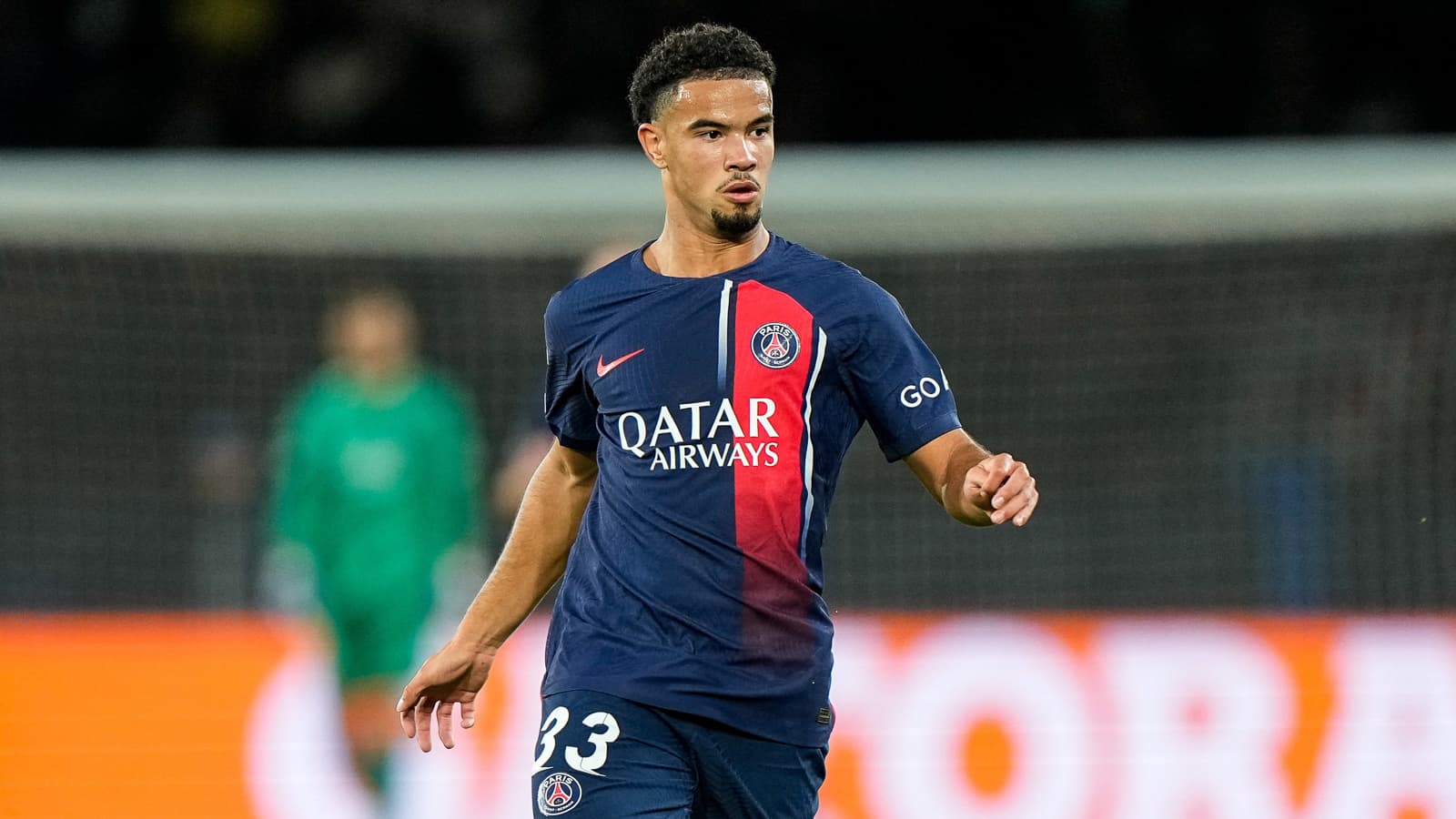 5. Warren Zaire-Emery. Sao mai người Pháp có thể thi đấu tốt ở vai trò 6, kiến tạo lối chơi, đồng thời che chắn khoảng trống sau lưng Achraf Hakimi mỗi khi hậu vệ người Morocco dâng cao tấn công.