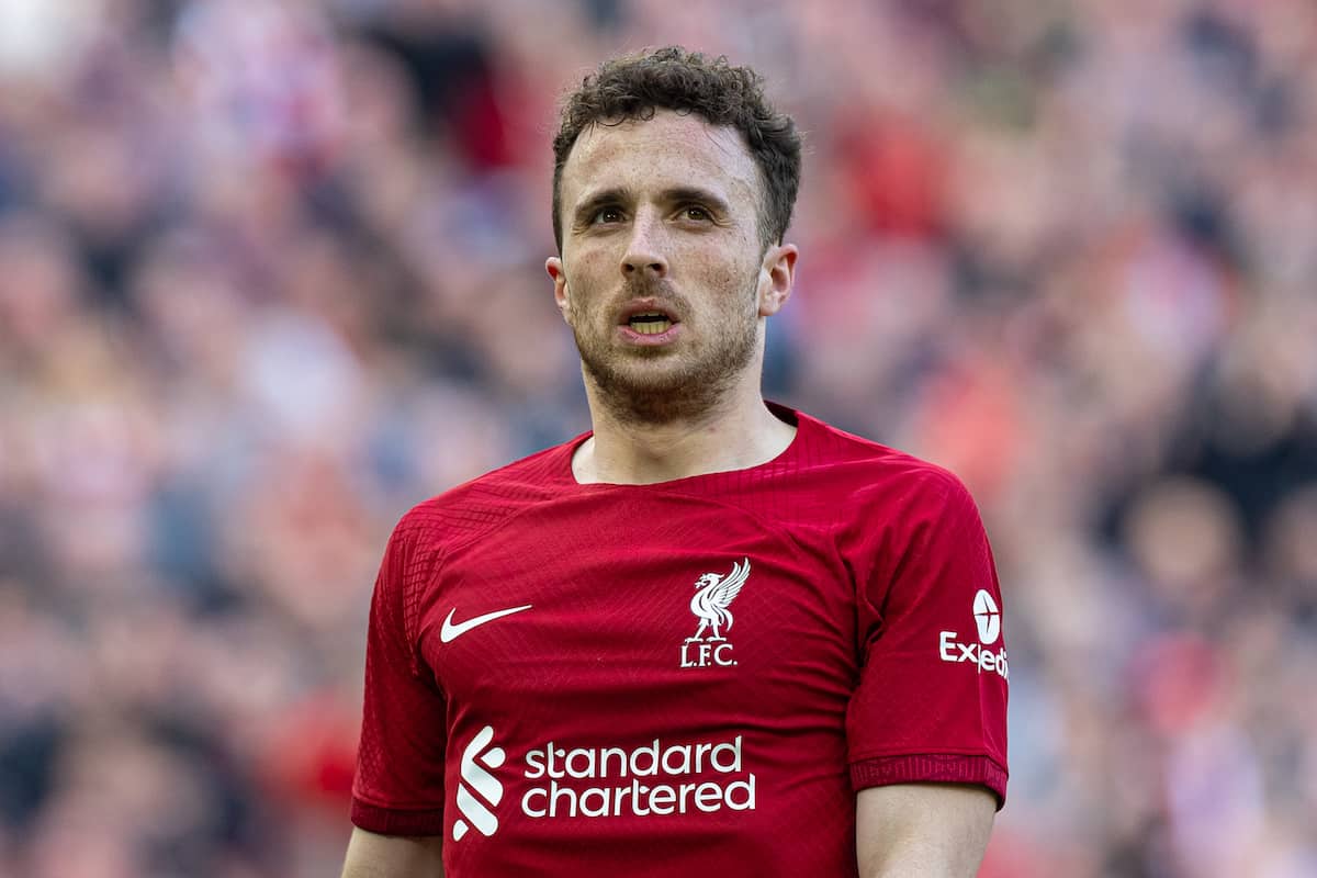 Jota có thể giúp CĐV Liverpool "bớt" nhớ Salah.