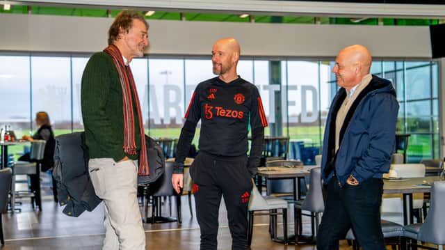 “Chúng tôi đang có vấn đề tài chính, do đó đội bóng cần tham dự Champions League mùa sau nếu không muốn vi phạm những quy định của luật Công bằng tài chính (FFP)”, Ratcliffe từng đặt mục tiêu cho Ten Hag từ trước khi chính thức tiếp quản mảng thể thao của đội chủ sân Old Trafford.