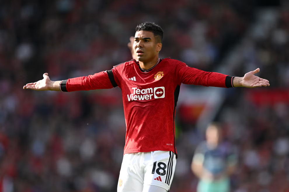 Casemiro không nghe theo lời khuyên từ đội ngũ y tế Man United.