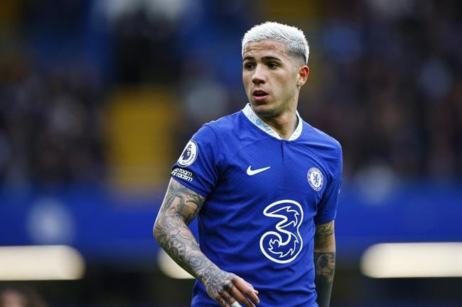 Fernandez kịp bình phục chấn thương để góp mặt trong trận đấu với Man City.