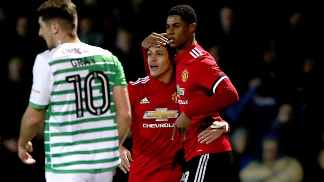 Rashford cần phải học tập rất nhiều từ Sanchez.