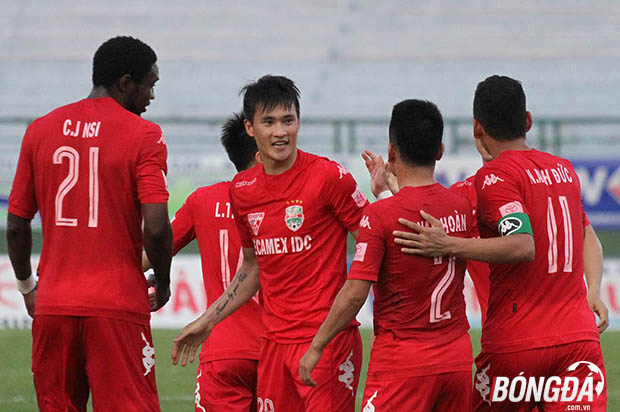 Cuộc chiến giữa Becamex Bình Dương và FLC Thanh Hóa trên sân Gò Đậu sẽ là trận cầu tâm điểm vòng 13 V-League 2016. Ảnh: Đình Viên.