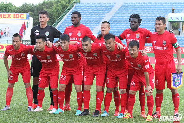 Becamex Bình Dương đang không có được phong độ tốt trong giai đoạn quyết định V-League 2016. Ảnh: Đình Viên.