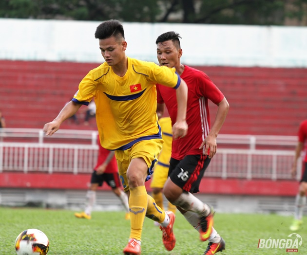 U21 Việt Nam tiếp tục nhận thất bại 0-3 trước tân binh V-League, CLB bóng đá TP.HCM. Ảnh: Đình Viên.