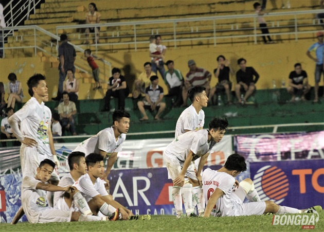 Ảnh bài viết HLV U21 HAGL nói gì khi đội nhà mất ngôi vô địch?